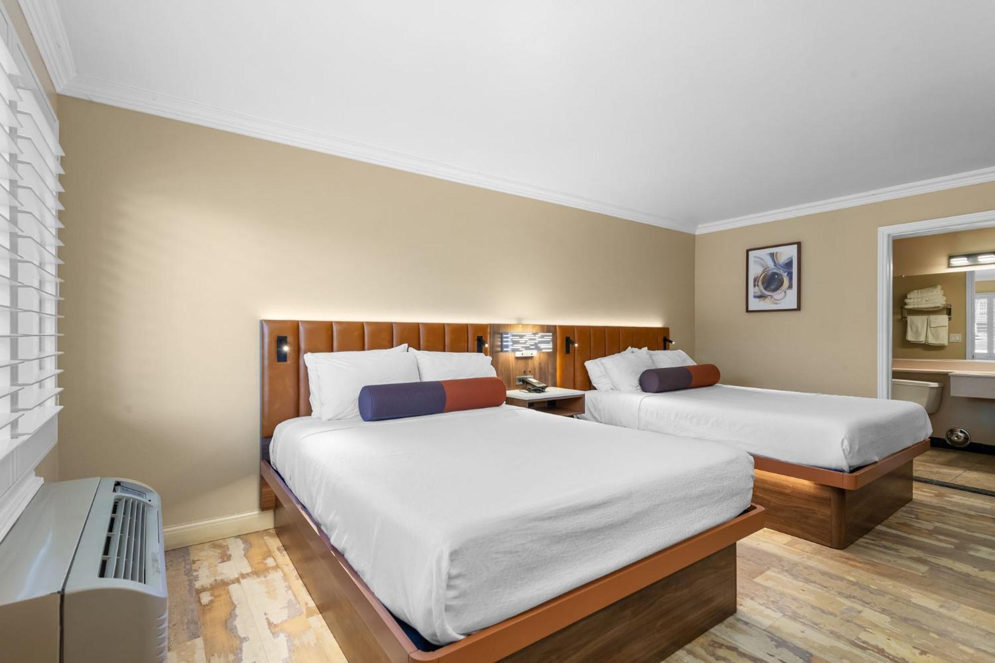 Santa Clarita Motel - Near Six Flags Magic Mountain - Valencia Eksteriør billede
